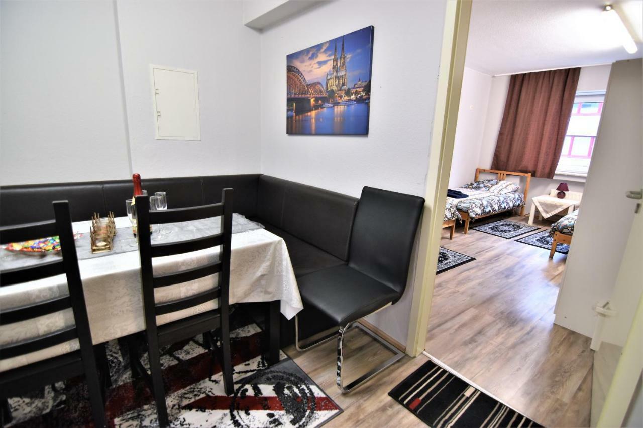 Apartment Koeln-Muelheim Colónia Exterior foto